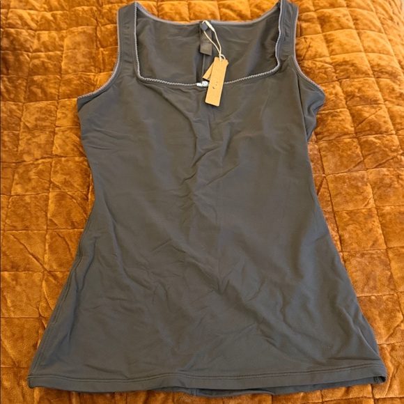 ✨3/$20 SKIMS Fits Everybody Picot Scoop Neck Tank - Picture 3 of 4